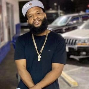 Meet your Posher, Boby